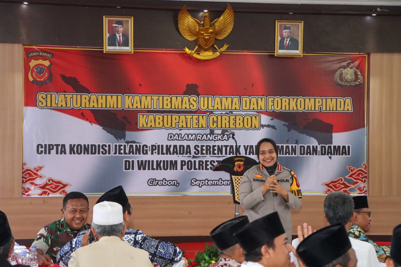 “Ngaji Demokrasi: Polresta Cirebon Gelar Silaturahmi Ulama dan Forkopimda, Jelang Pilkada, Semua Kompak Menjaga Kabupaten Tetap Kondusif”