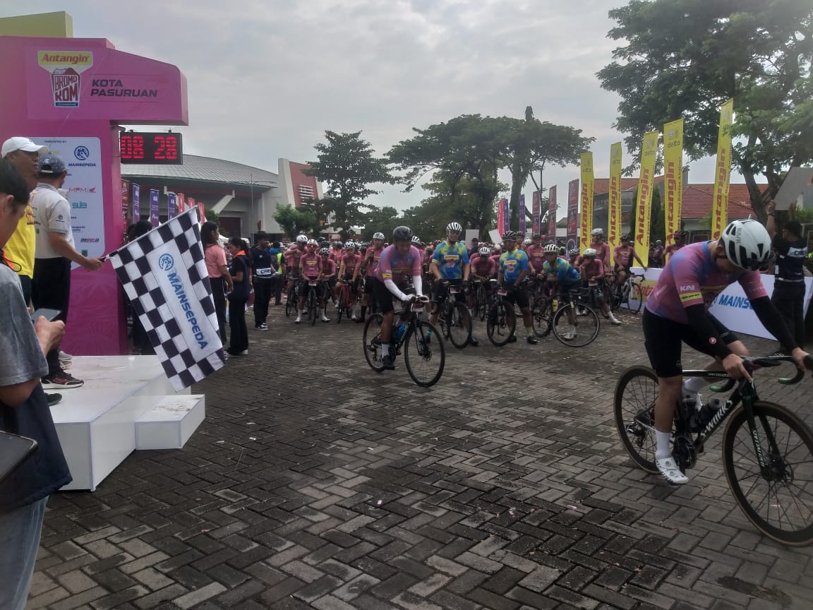 Naik Haji ala Gowes: BROMO.KOM 2025, Ketika Lutut Menjerit dan Hati Merintih Bahagia