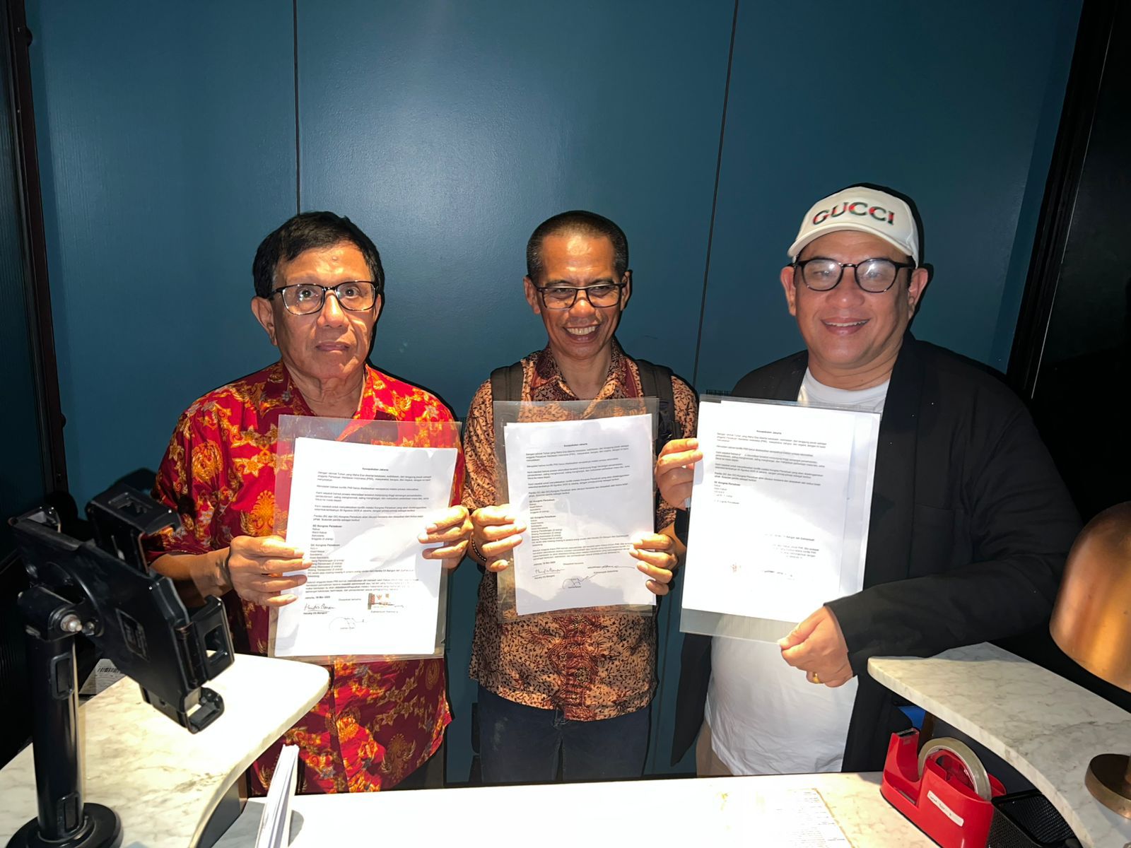 Gareng Petruk News: “Hendry & Zulmansyah Akur, Kongres PWI Siap Digelar, Bangsa Bernapas Lega!”