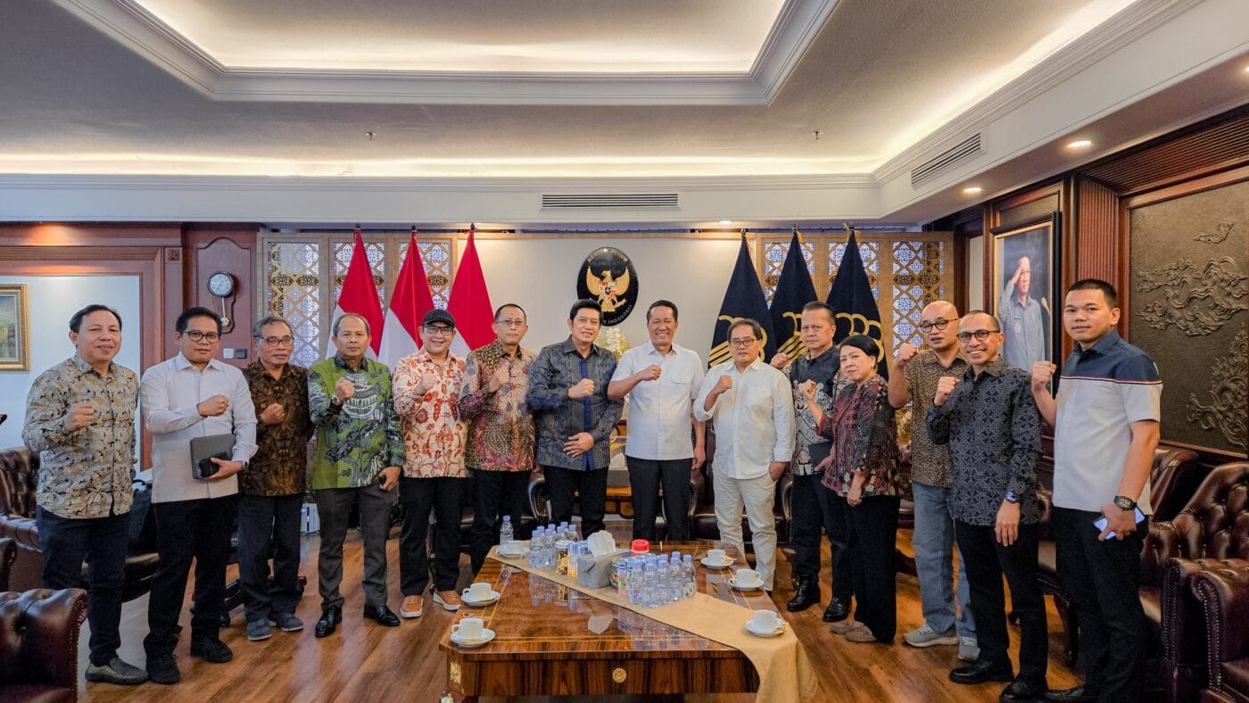 Panitia Konggrès PWI diterima Menkum, Supratman Andi Agtas. Foto: Humas PWI Pusat
