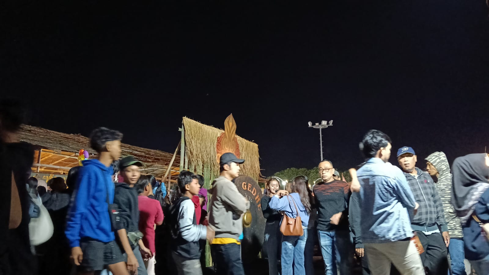 Pembukaan rikolo semono Dokumentasi: prbadi dan Hj. Lisdyanrita.SH wabub Ponorogo