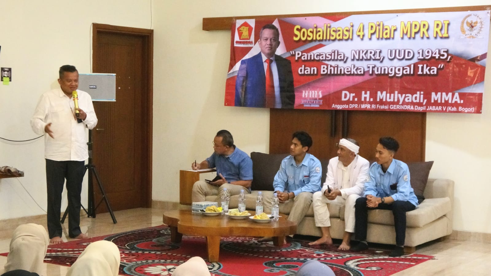 Mulyadi Sosialisasikan 4 Pilar dihadapan mahasiswa dan mahasiswi universitas Madani Nusantara
