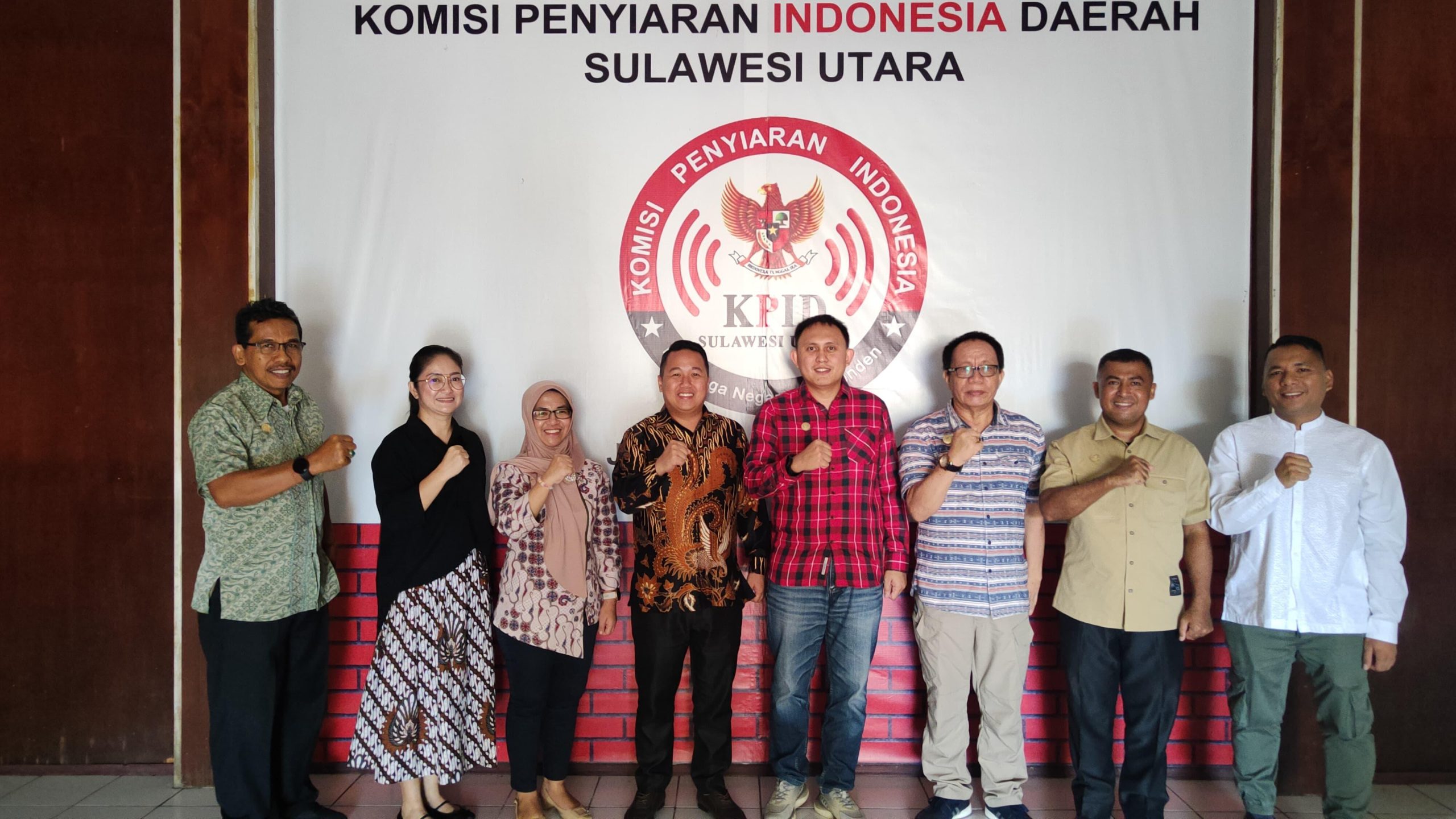 KPID Sulut Terima Kunjungan Staf Khusus Gubernur, Perkuat Sinergitas dan Visi Bersama.