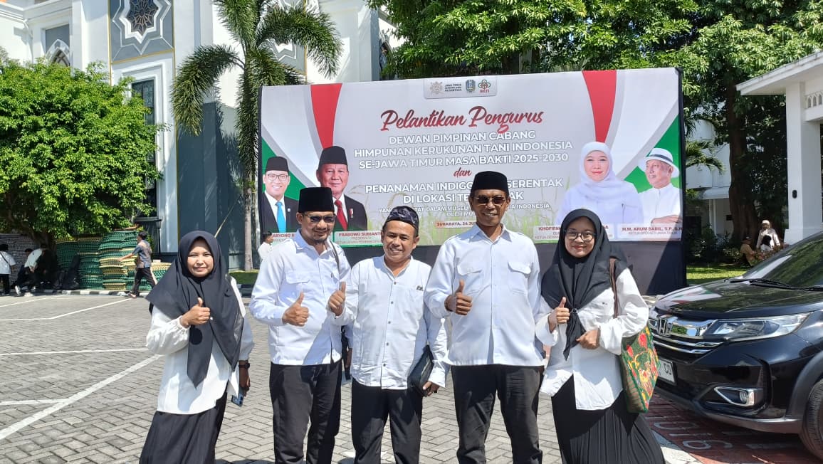 Foto : Dewan Pengurus  Harian HKTI dari Kabupaten Sumenep yang hadir dalam acara Pelantikan Dewan Pengurus Cabang HKTI Se-Jawa Timur periode  Tahun 2025 - 2030 di Gedung Negara Grahadi, Surabaya, Jawa timur.