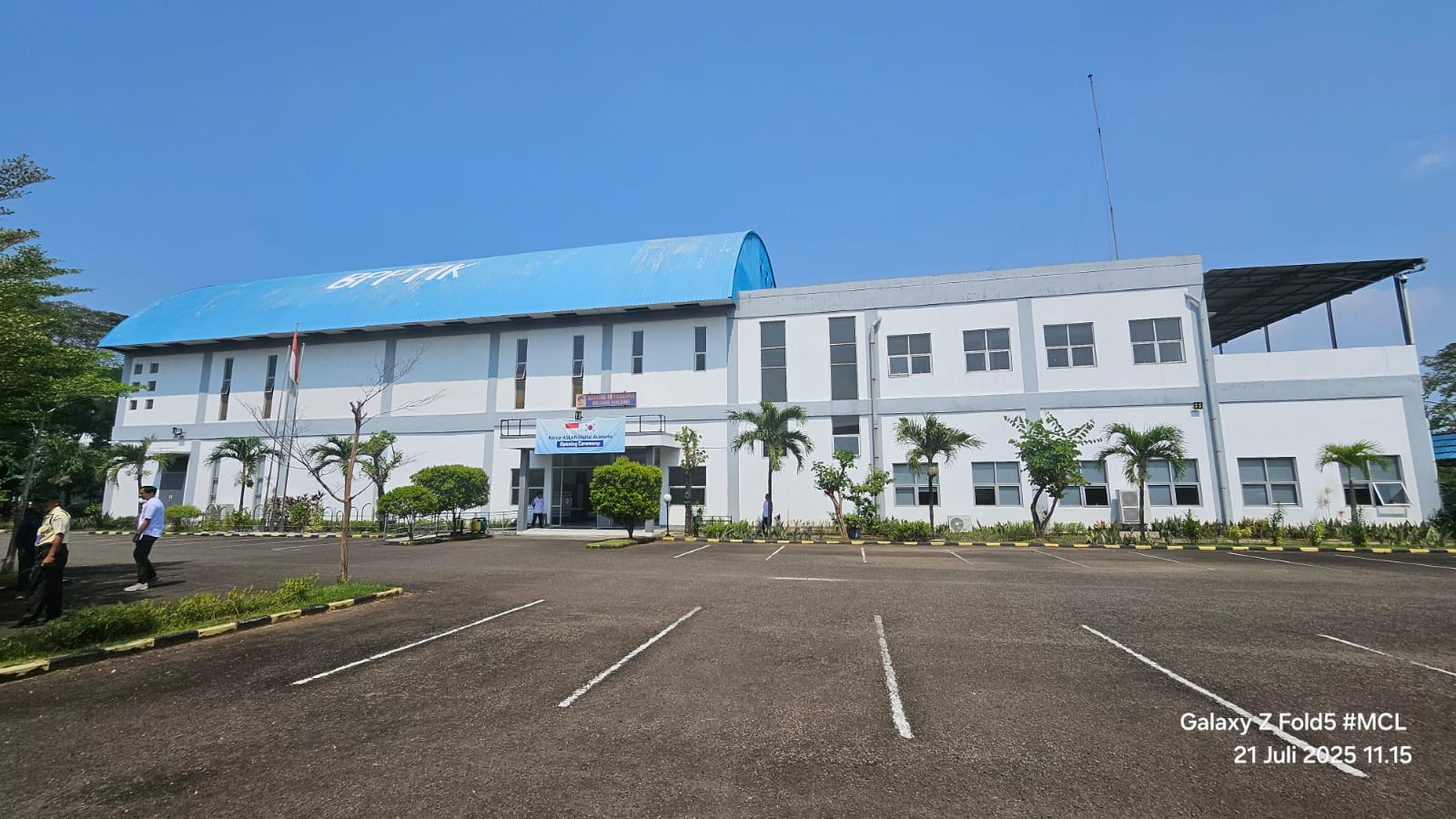 Gedung BPPITK Cikarang, Kabupatèn Bekasi. Foto: Ist/garengpetruk.com