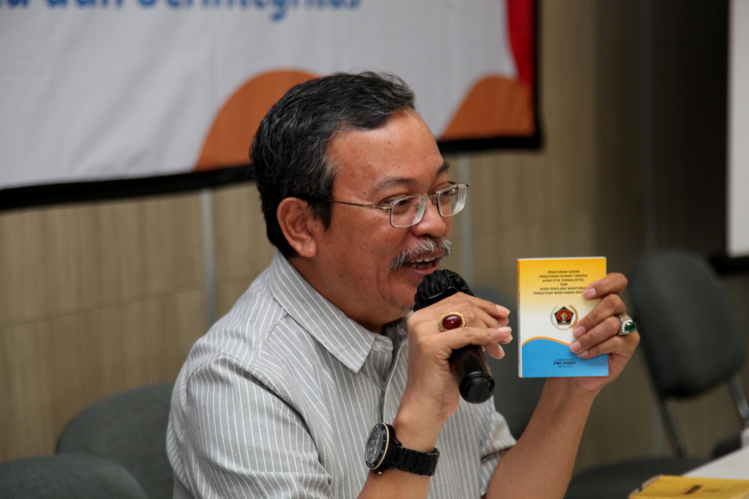 Tokoh Pers Senior, Pak Dar Edi Yoga, yang nyemplungin Arfian ke SMSI