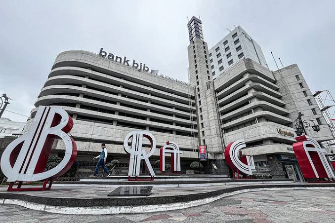 Kantor Bank BJB yang megah