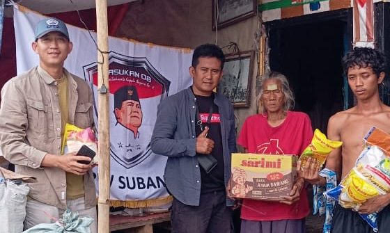 Penyerahan Donasi dari TIm Gareng Petruk dan Pasukan 08