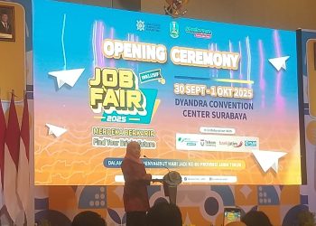 Khofifah Buka Job Fair 2025, Sambil Nyolek Luka Tragedi Ponpes Al Khoziny