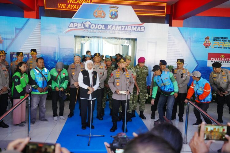 Kapolri Pimpin Apel Ojol di Jatim: Antara Gas, Nyalakan Mesin, dan Menjaga Negeri